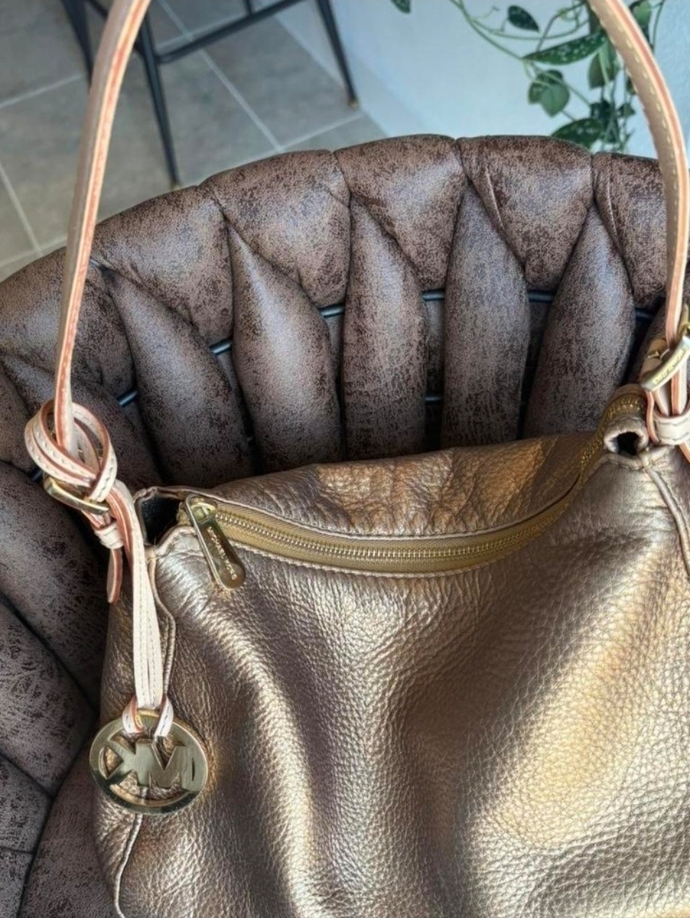 MICHAEL Michael Kors Gold Leather Shoulder Bag